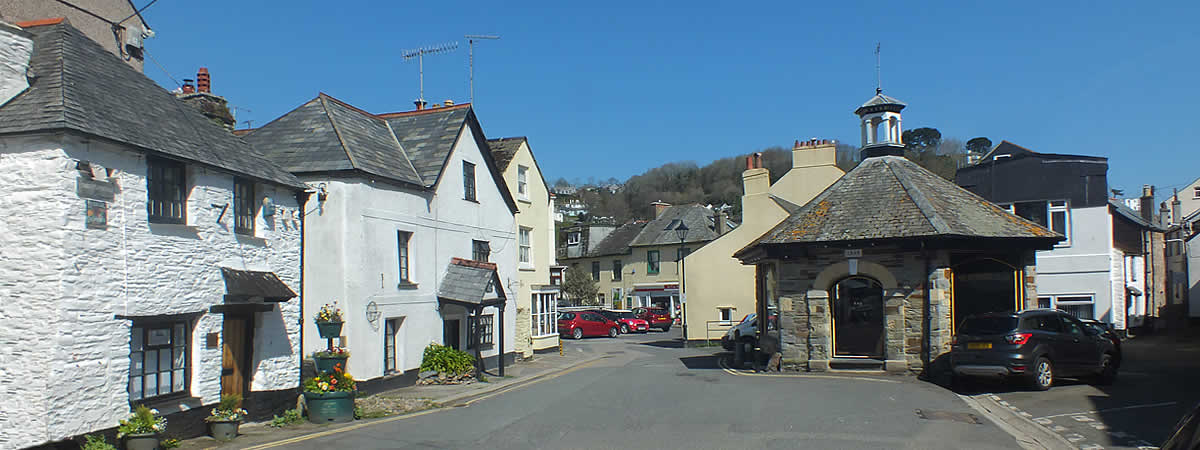 Historic buildings - Cobblers Cottage and The Market House, West Looe